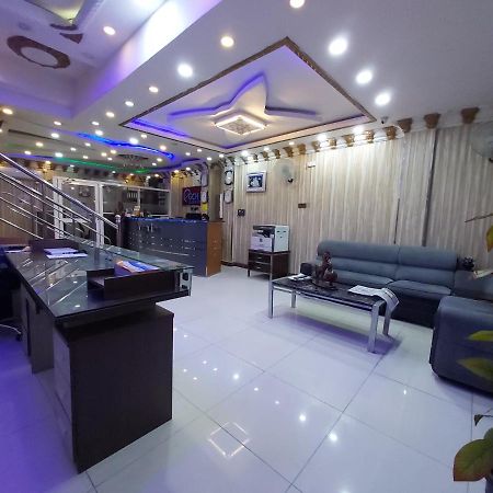 Global City Hotel Maligawatta ภายนอก รูปภาพ