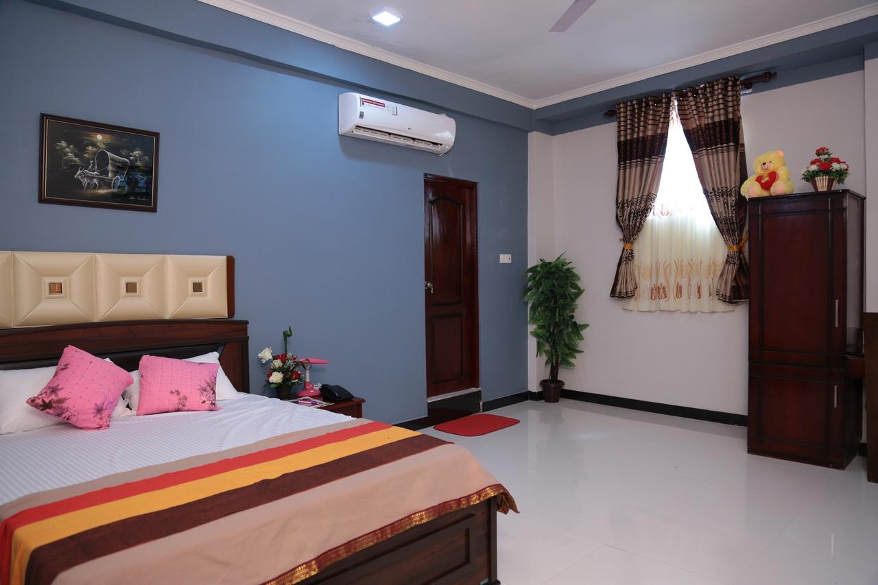 Global City Hotel Maligawatta ภายนอก รูปภาพ