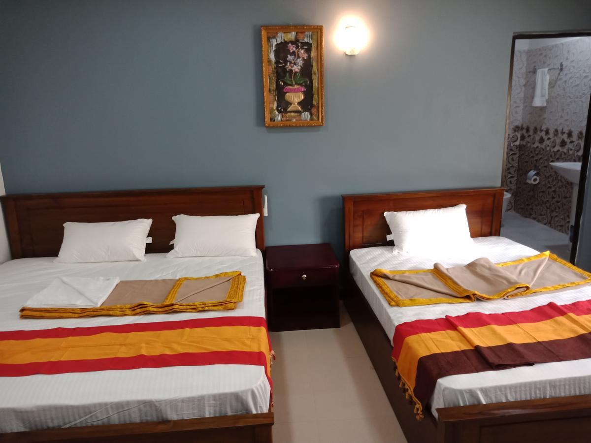 Global City Hotel Maligawatta ภายนอก รูปภาพ