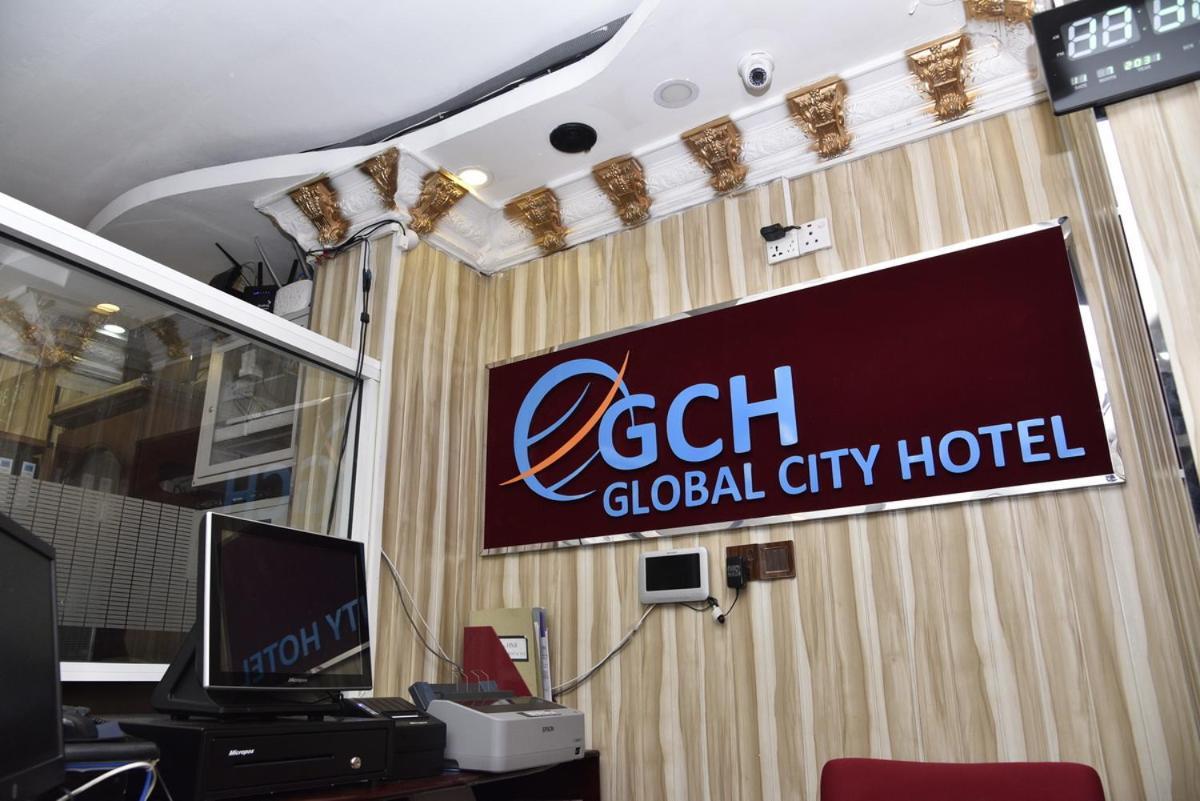 Global City Hotel Maligawatta ภายนอก รูปภาพ