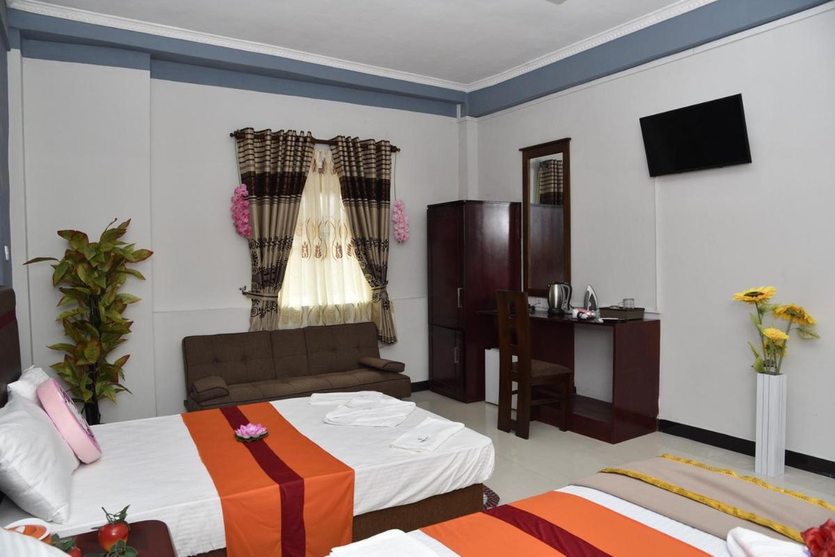 Global City Hotel Maligawatta ภายนอก รูปภาพ