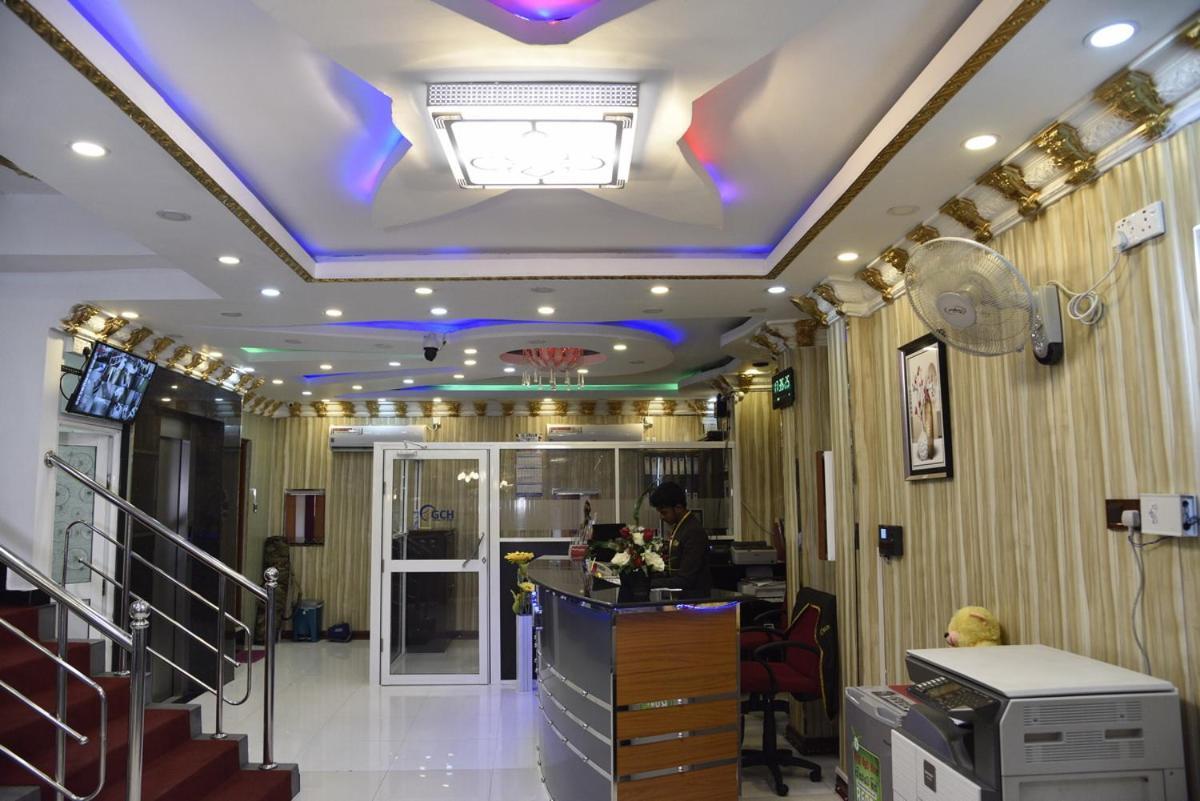Global City Hotel Maligawatta ภายนอก รูปภาพ
